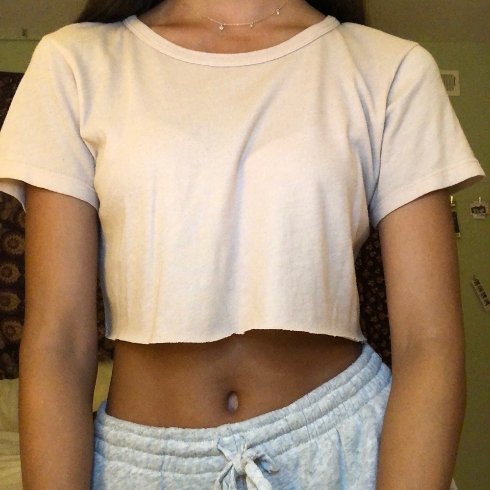 Pink cropped t shirt. Brandy Melville